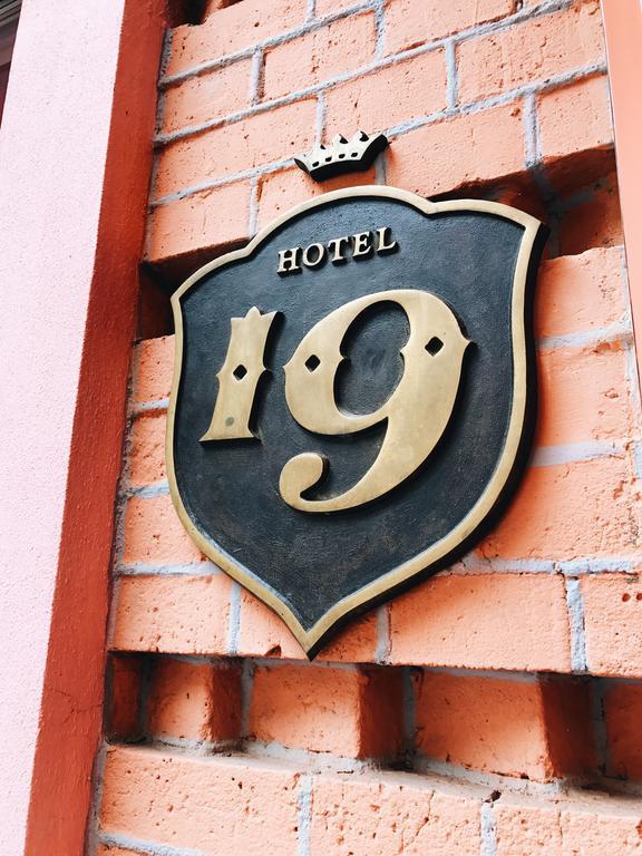 Hotel 19 Charkiw Exterior foto