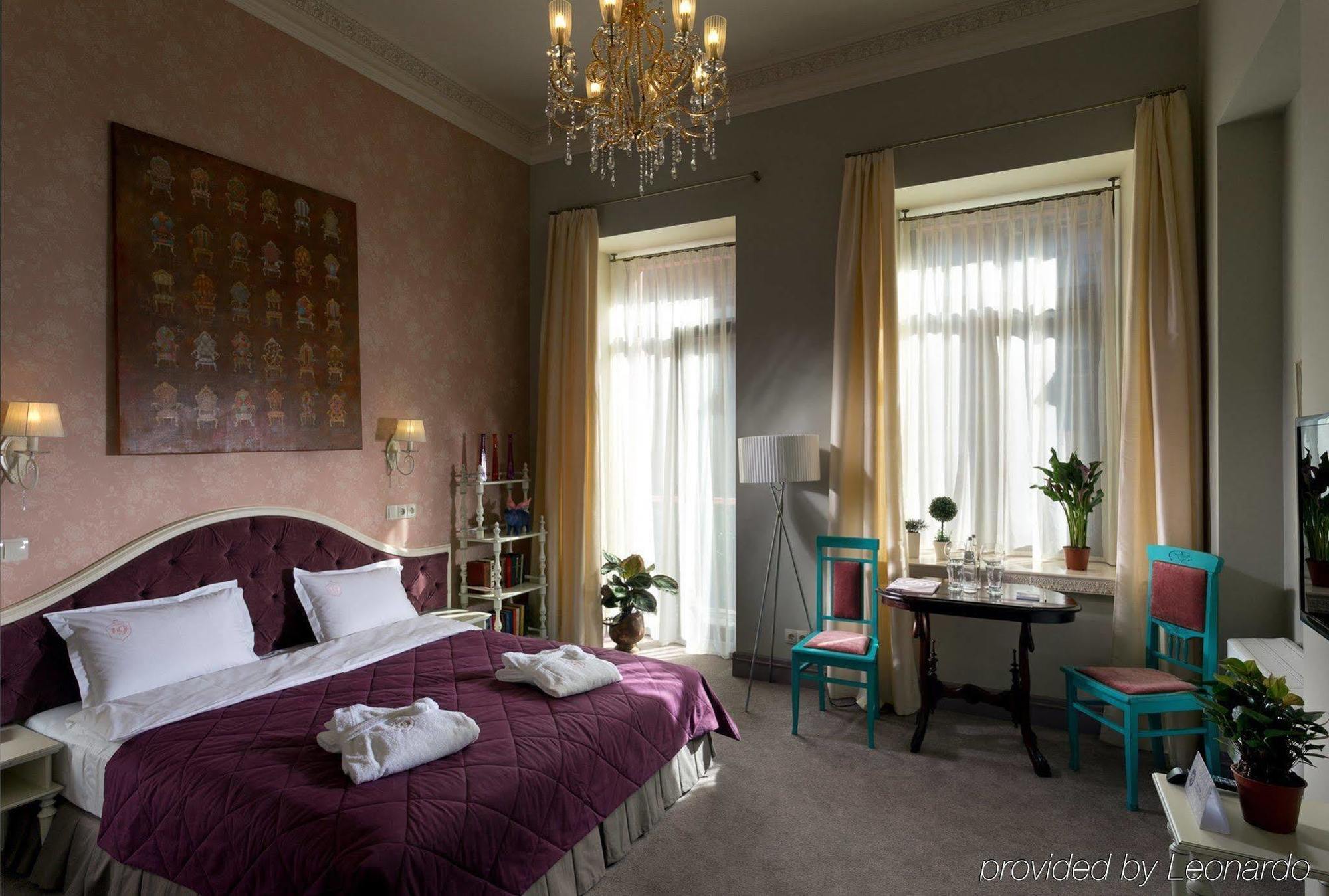 Hotel 19 Charkiw Zimmer foto